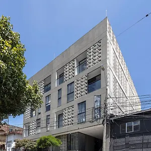 Tranvia 40 - Amoblados Velasquez Apartment Medellin
